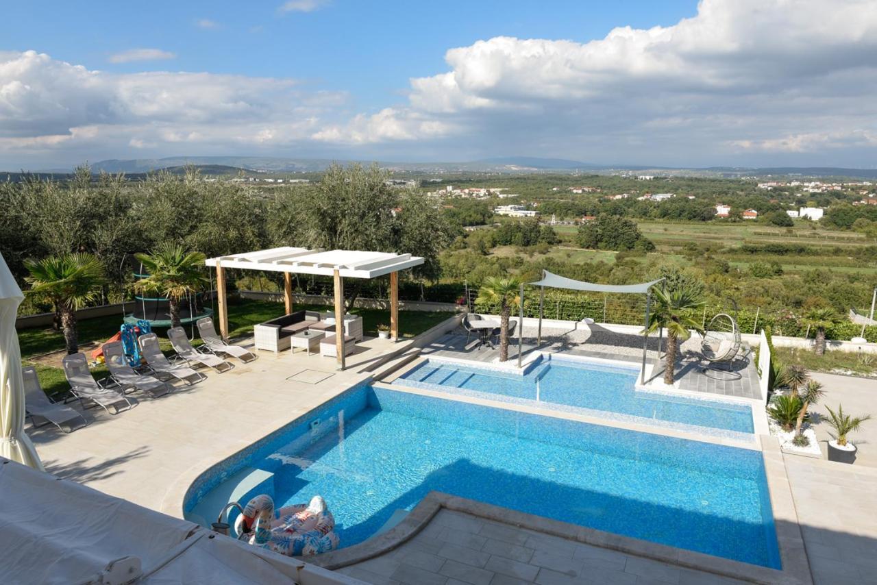 Vand Paradiso Villa