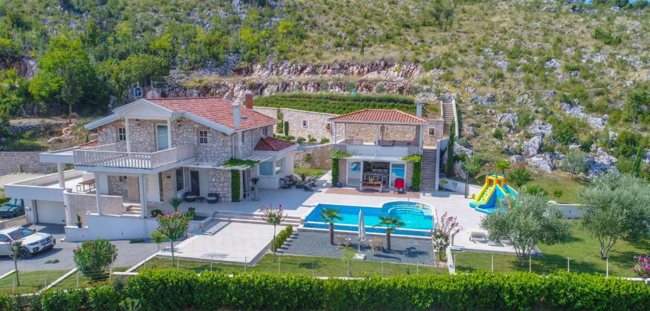 Villa Vand Paradiso *