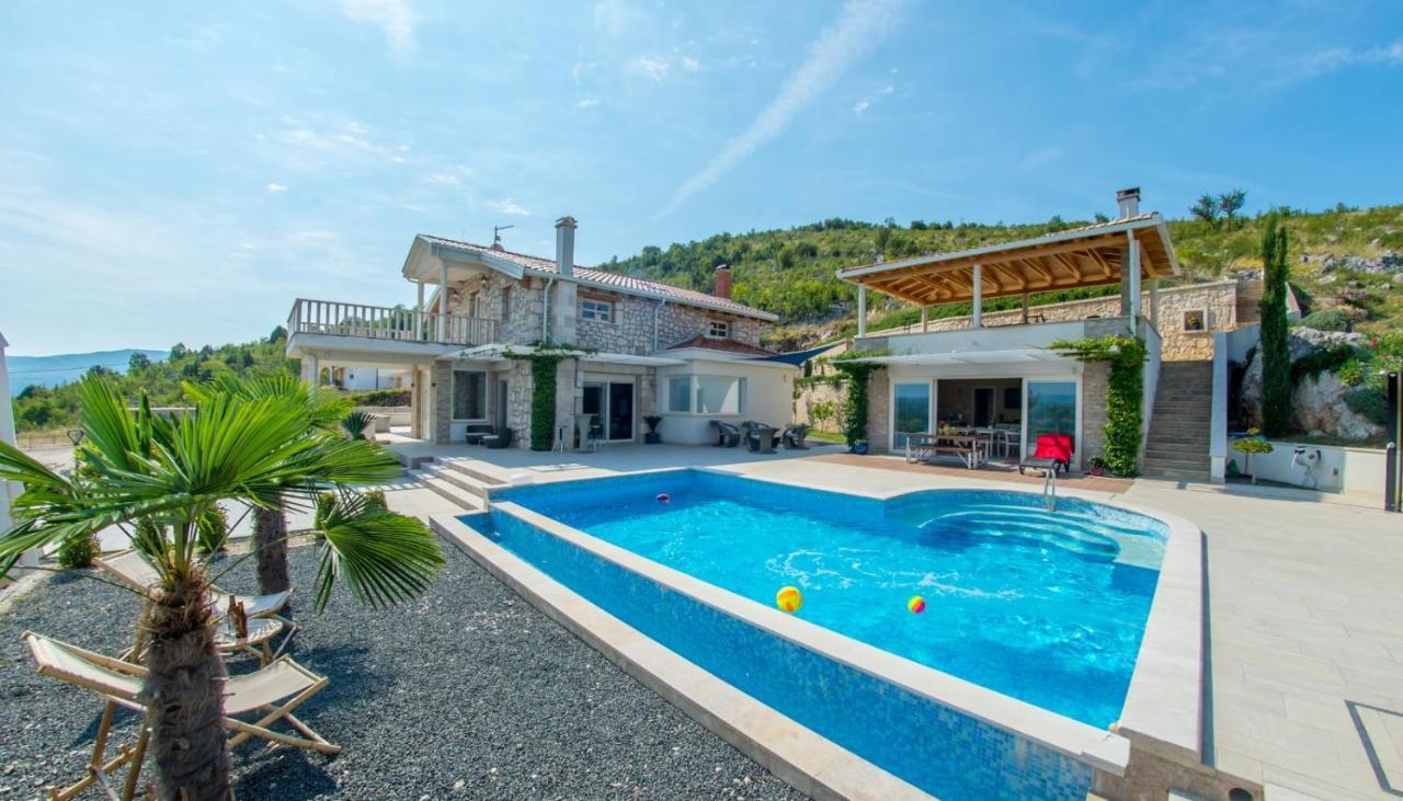 Villa Vand Paradiso *